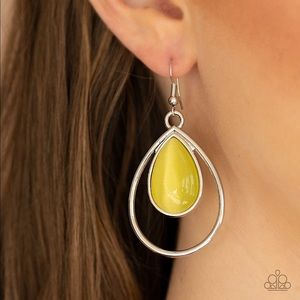 ❤️🔥5/$25❤️🔥 Color Me Cool Yellow Earrings